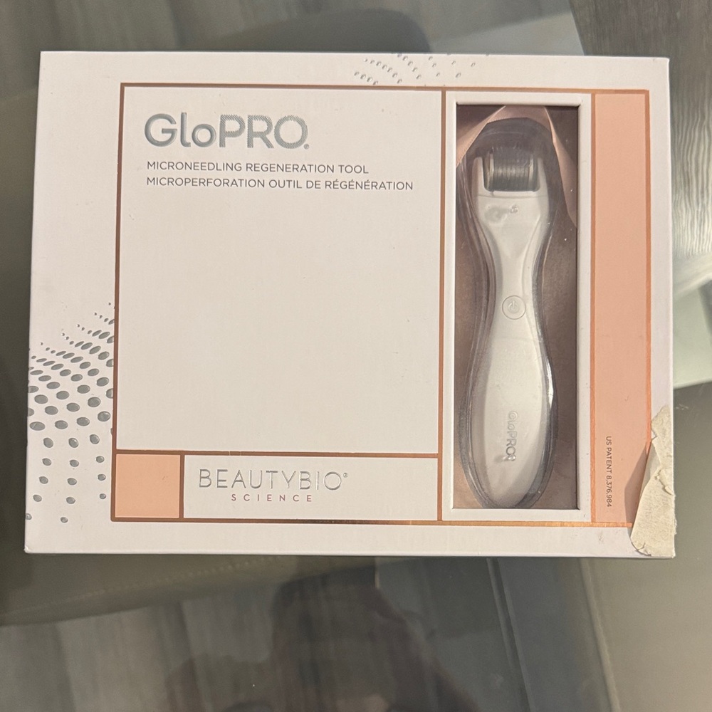 GloPRO Microneedling Regeneration Tool